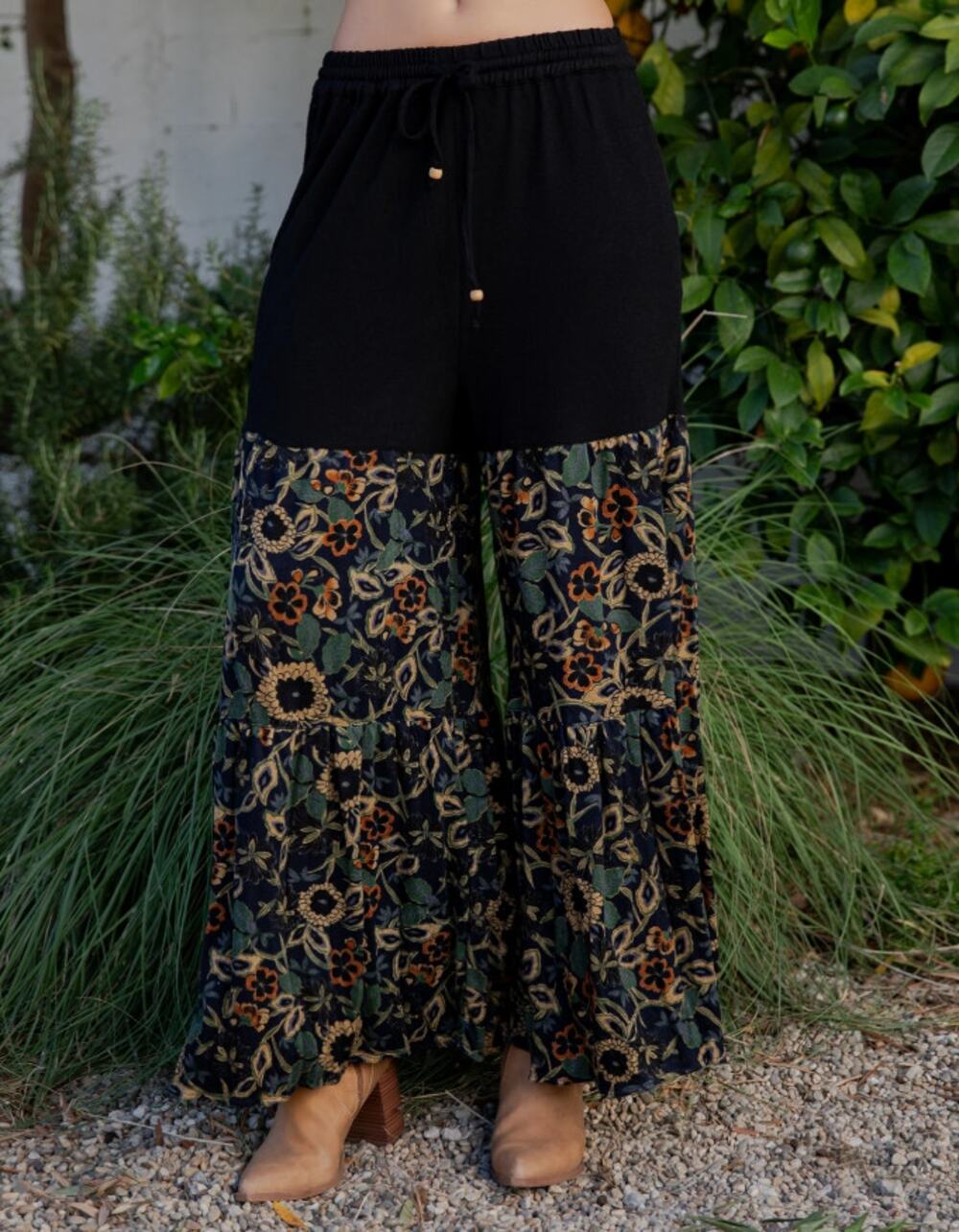 Young Threads Black Floral Knit & Woven Tiered Wide Leg Pants L- Artisan Boho
